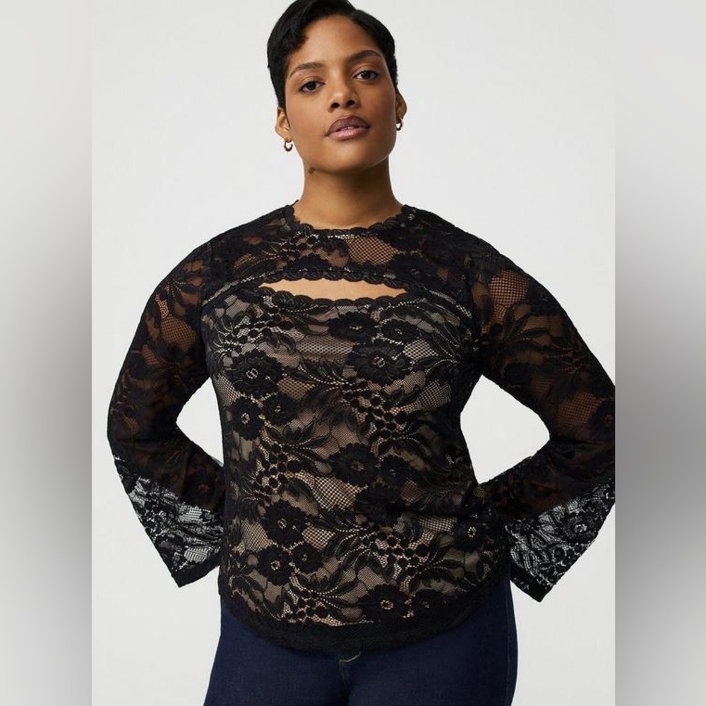 NWT torrid Black Floral Lace Long Sleeve Cutout Blouse
